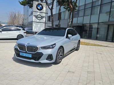 BMW I5 - 1