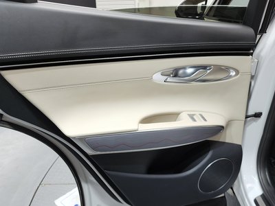 صورة مصغرة 15 لـ 2021 Genesis GV70