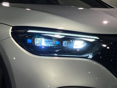 2025 Mercedes-BENZ EQE — миниатюра 33