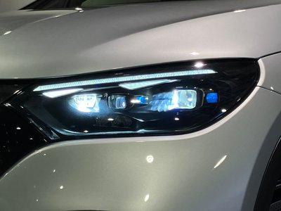 2025 Mercedes-BENZ EQE — миниатюра 34