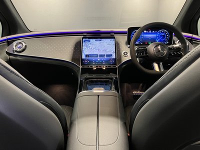 2025 Mercedes-BENZ EQE — миниатюра 11