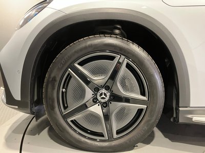 2025 Mercedes-BENZ EQE — миниатюра 37