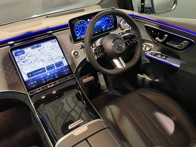 2025 Mercedes-BENZ EQE — миниатюра 61