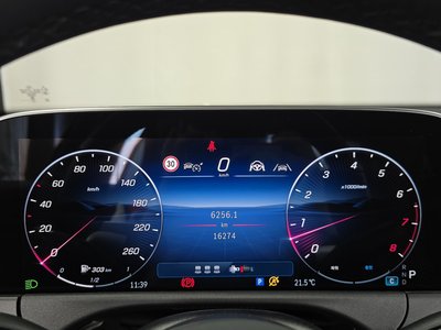 MERCEDES-BENZ E-CLASS - 8