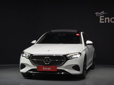 MERCEDES-BENZ E-CLASS - 2