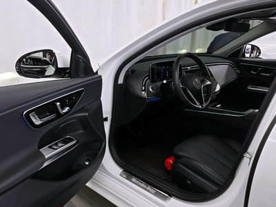 MERCEDES-BENZ E-CLASS - 10