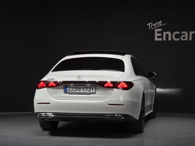 MERCEDES-BENZ E-CLASS - 3