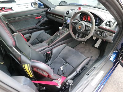 صورة 8 لـ 2020 Porsche 718