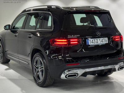 MERCEDES-BENZ GLB - 2