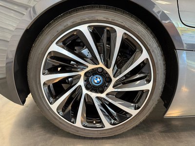 BMW I8 - 8