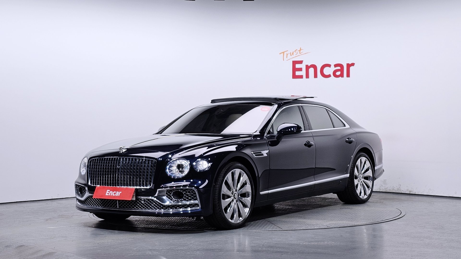 BENTLEY FLYING SPUR - View 1