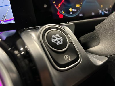 2023 Mercedes-BENZ GLB — миниатюра 23