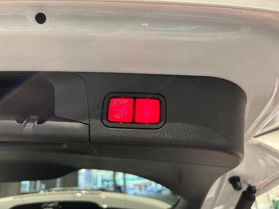 2023 Mercedes-BENZ GLB — миниатюра 12