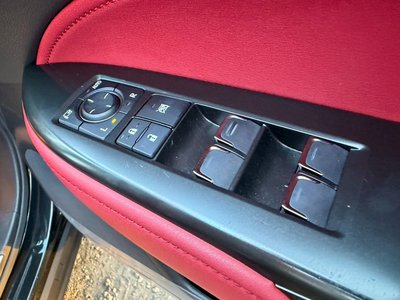 صورة مصغرة 35 لـ 2023 Lexus NX