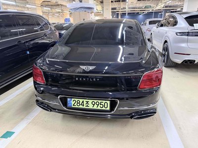 BENTLEY FLYING SPUR - 4