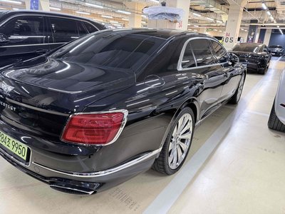 BENTLEY FLYING SPUR - 3