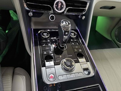 BENTLEY FLYING SPUR - 9