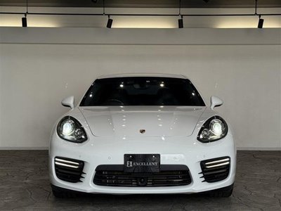 PORSCHE PANAMERA - 9
