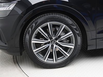 AUDI Q8 - 6