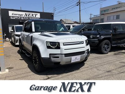 LAND ROVER DEFENDER - 1