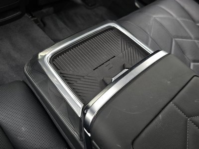 صورة مصغرة 32 لـ 2025 BMW 7 SERIES