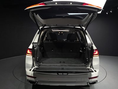 2021 BMW X7 缩略图 26