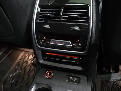 2021 BMW X7 缩略图 25