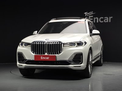 2021 BMW X7 — фото 3