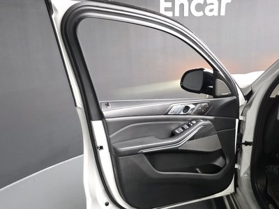 2021 BMW X7 缩略图 14