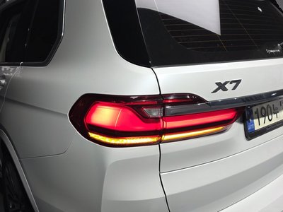 2021 BMW X7 — фото 10