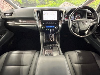 TOYOTA ALPHARD - 2