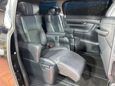 TOYOTA ALPHARD - 10