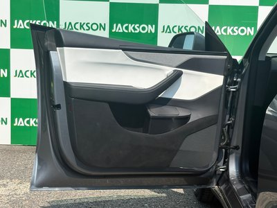 2025 Tesla MODEL Y — миниатюра 24