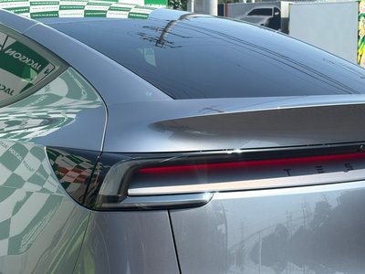 2025 Tesla MODEL Y — миниатюра 16