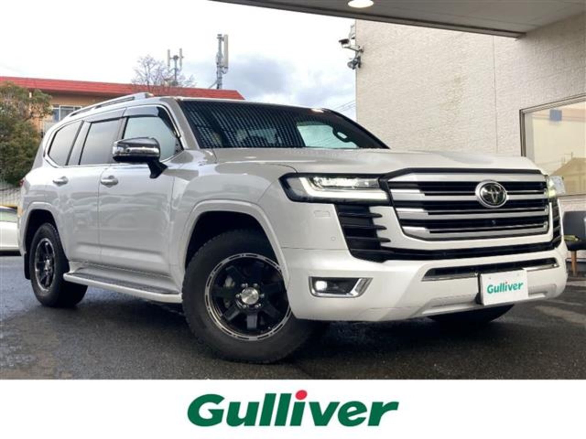 TOYOTA LAND CRUISER 300 - View 1