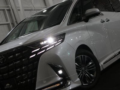 TOYOTA ALPHARD - 6