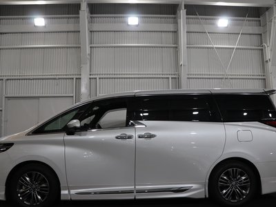 TOYOTA ALPHARD - 4