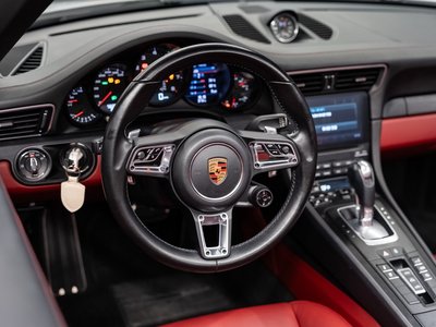 PORSCHE 911 - 9