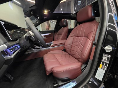 صورة 10 لـ 2025 BMW 7 SERIES
