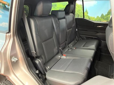 2025 Toyota LAND CRUISER 250 — миниатюра 11
