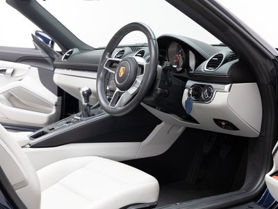 2022 Porsche 718 thumbnail 46