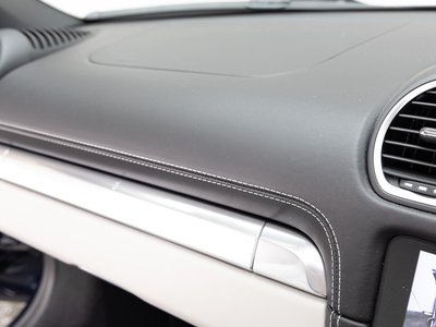 2022 Porsche 718 thumbnail 61