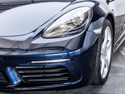 2022 Porsche 718 thumbnail 15