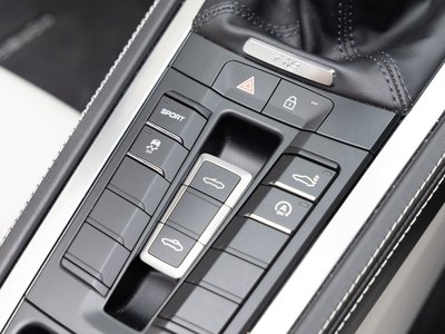 2022 Porsche 718 thumbnail 60