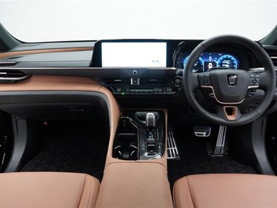 TOYOTA CROWN SPORT - 5