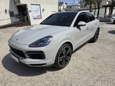 PORSCHE CAYENNE - 1