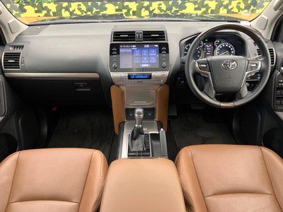 2022 Toyota LAND CRUISER PRADO — фото 2