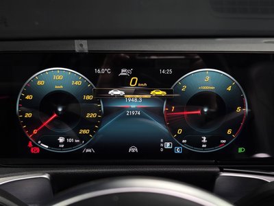 MERCEDES-BENZ GLB - 8