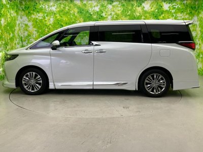 2025 TOYOTA ALPHARD photo 2