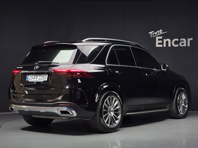 2025 Mercedes-BENZ GLE photo 3
